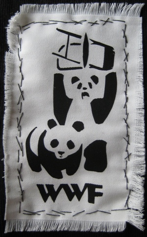 Bild: WWF-Logo ergänzt mit wütendem Pandabär