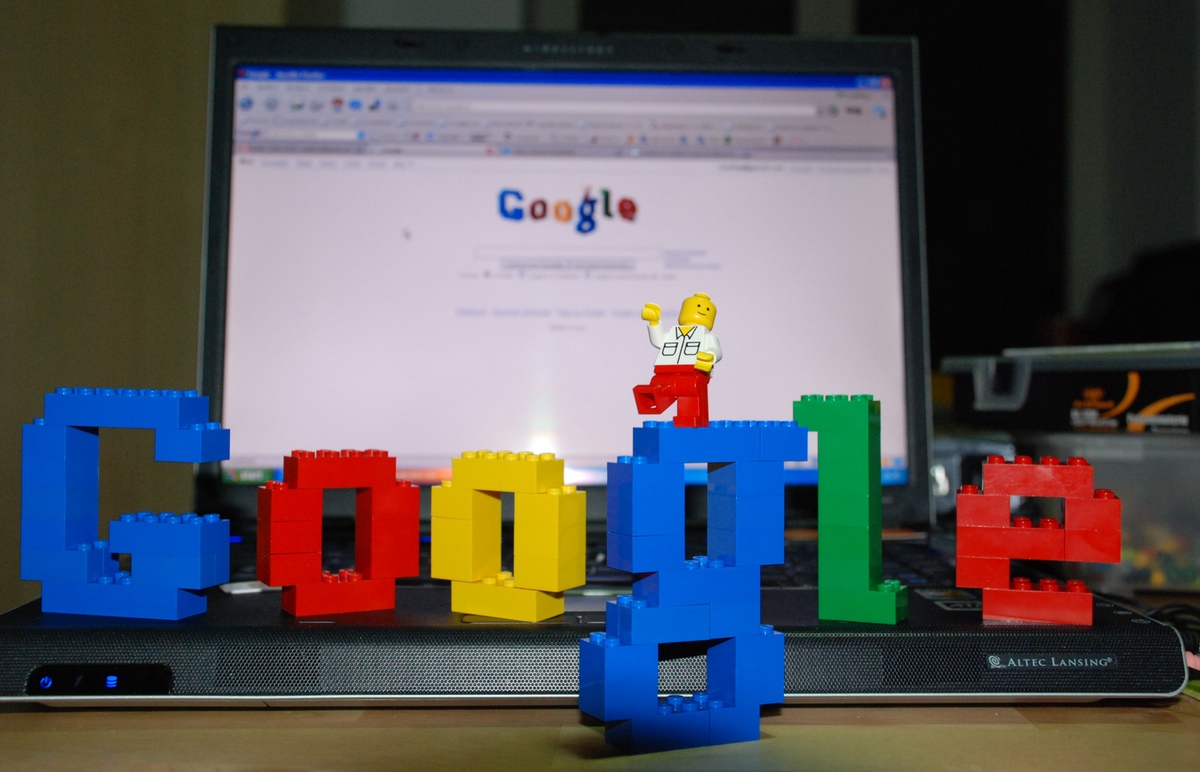 Foto: Google-Schriftzug in Lego-Buchstaben