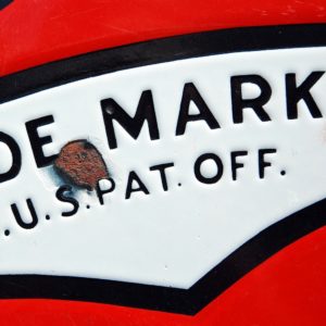 Foto: «Trade Mark»-Hinweis auf einer alten amerikanischen Coca-Cola-Dose