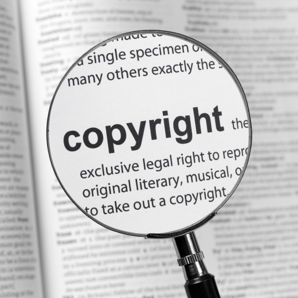 Bild: Lupen-Darstellung von «Copyright»-Artikel in Wörterbuch