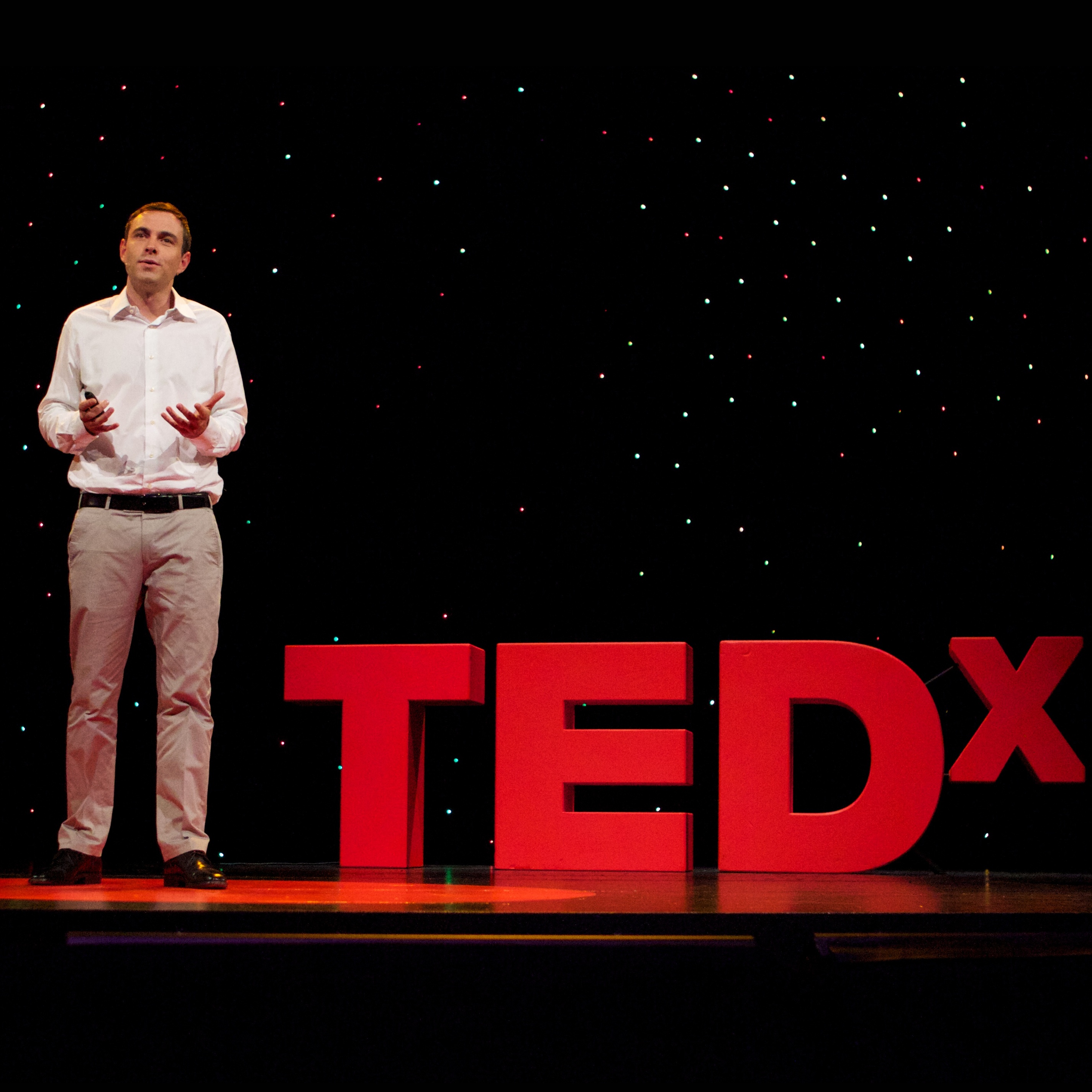 Foto: Redner Nicolas Perony bei TEDxZurich 2013