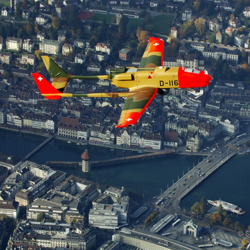 Foto: Drohne ADS-95 der Schweizer Luftwaffe über der Stadt Luzern