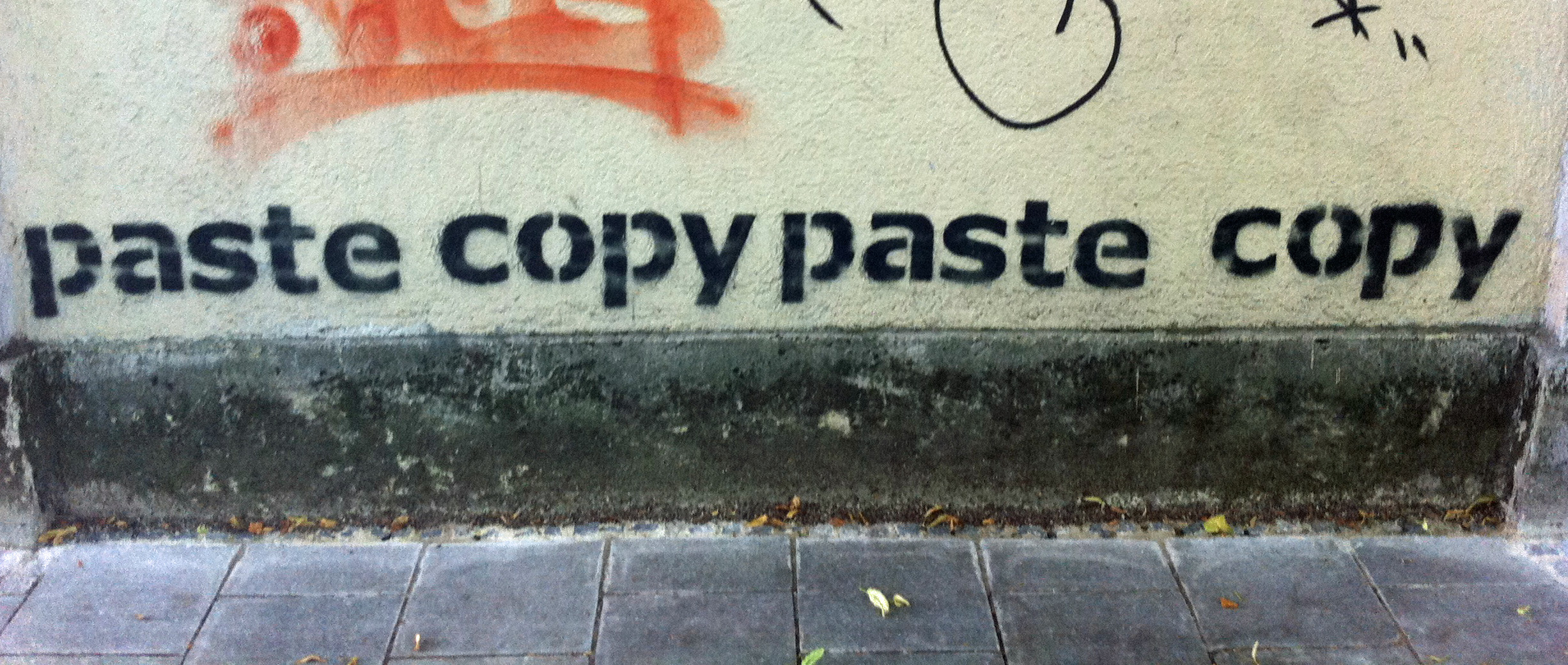 Foto: Graffiti «paste copy paste copy»