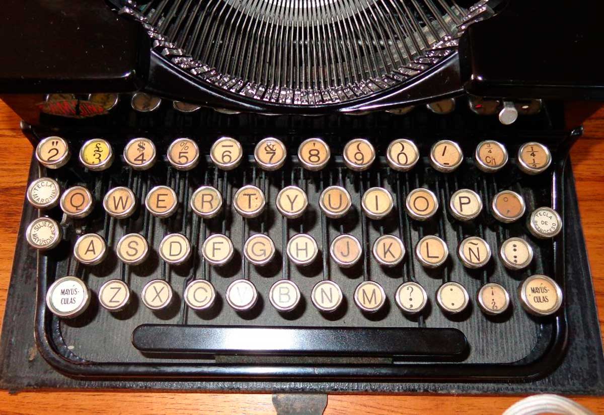 Foto: Schreibmaschine aus den 1930er-Jahren