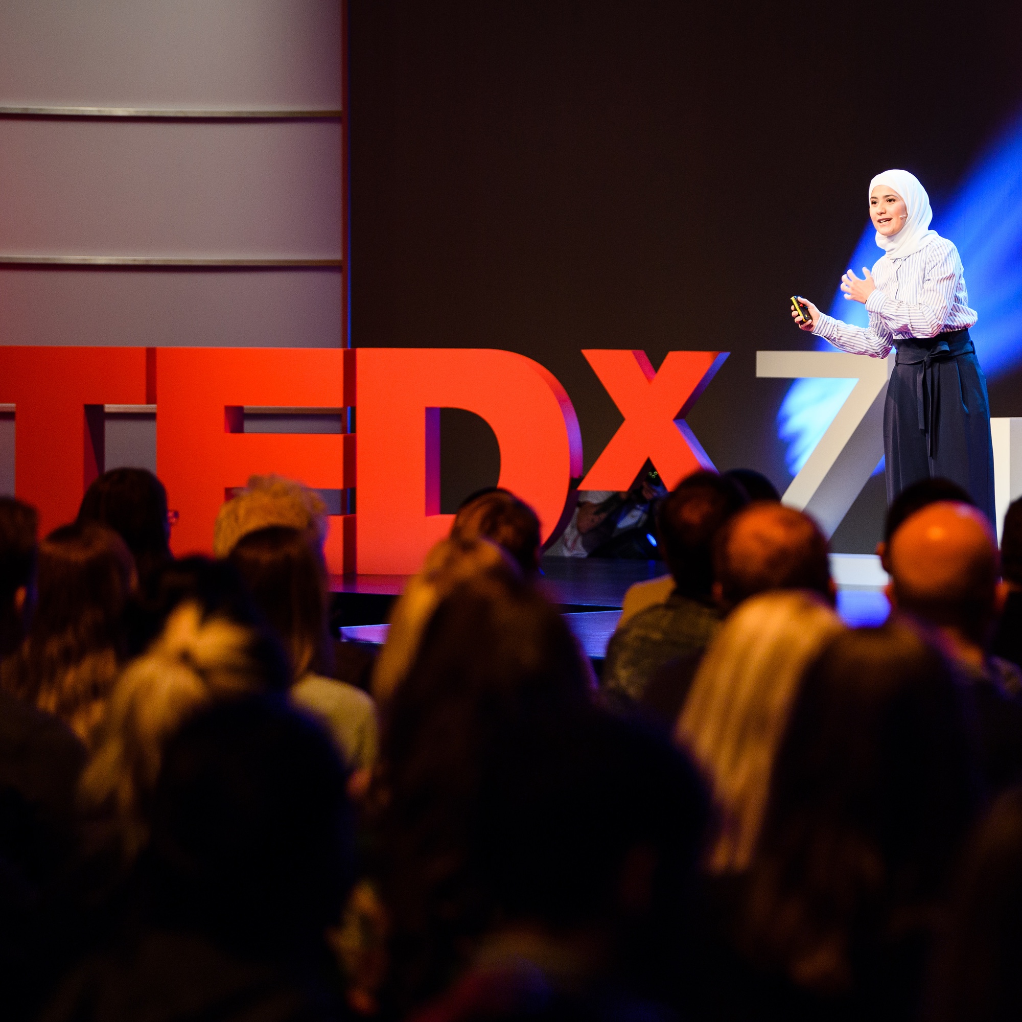 Foto: Auftritt von Rima Alaifari bei TEDxZurich 2017