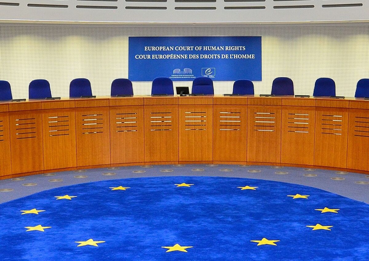 Bild: Gerichtssaal am Europäischen Gerichtshof für Menschenrechte (EGMR)