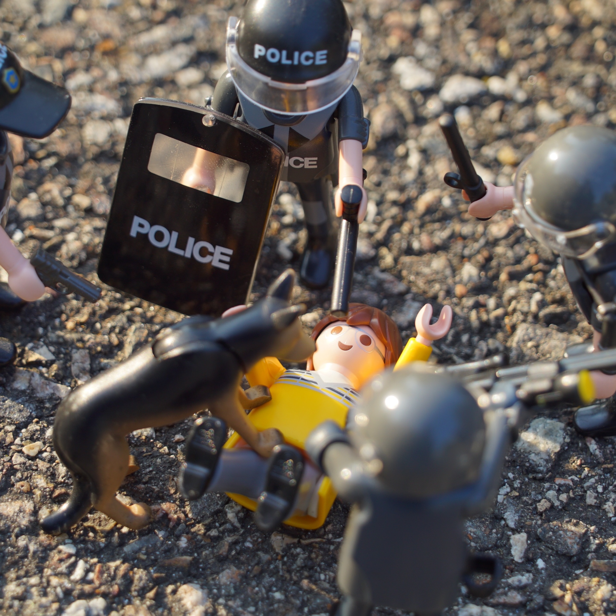 Foto: Polizei im Ordnungsdienst (Plastikfiguren)