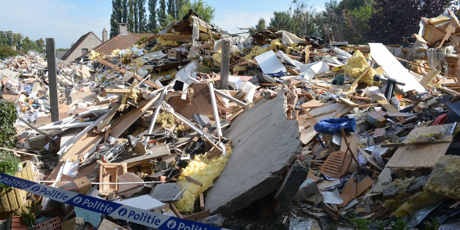 Foto: Haus nach einer Explosion