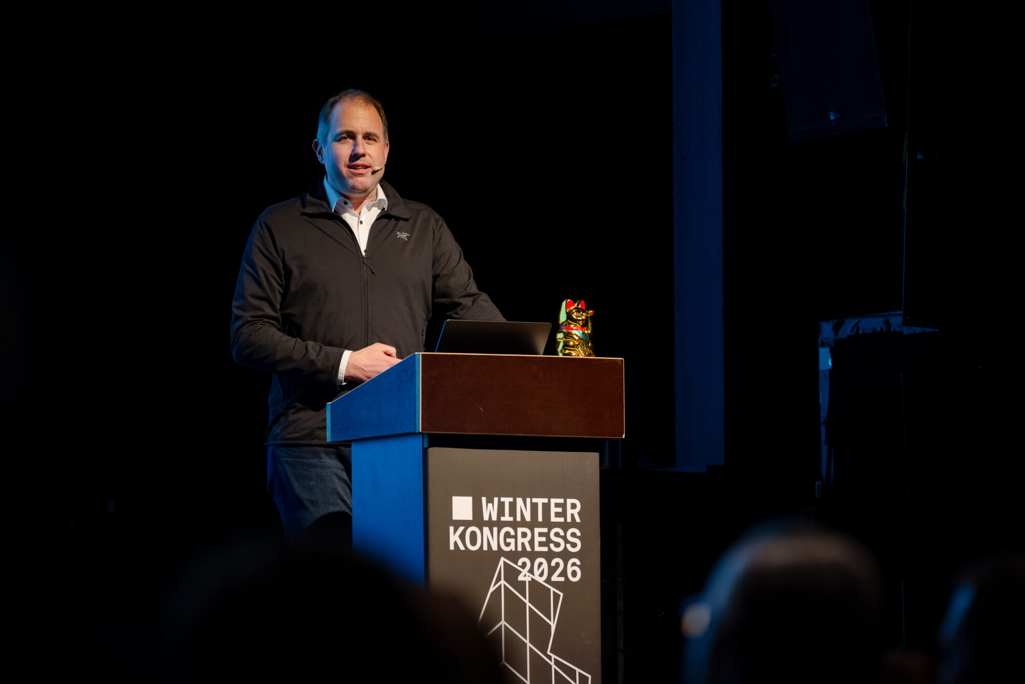 Foto: Martin Steiger hält einen Vortrag am Winterkongress 2026 der Digitalen Gesellschaft in Zürich